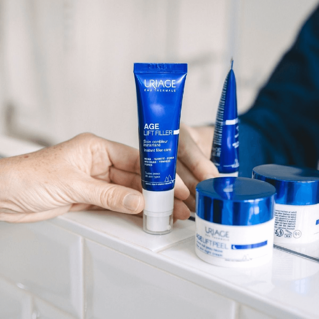 Fórmula del Age Lift Filler con retinol, ácido hialurónico y AHA para un tratamiento antiedad completo.