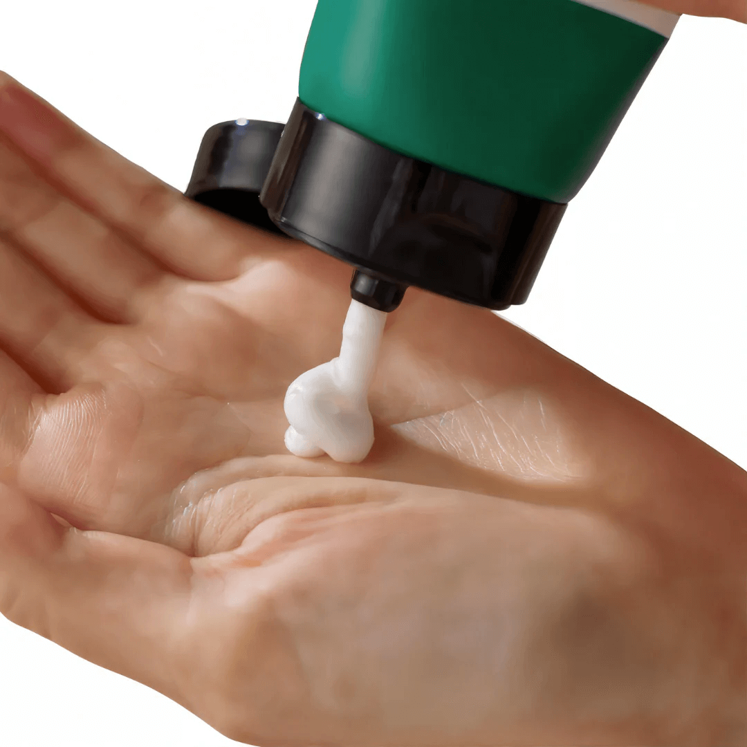 Some By Mi Acne Foam que limpia poros y reduce imperfecciones visibles.