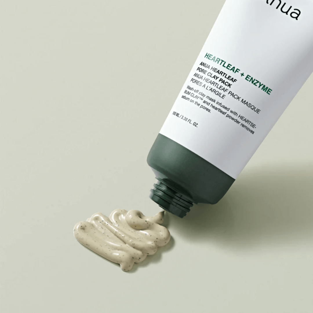 Heartleaf Pore Clay Pack de Anua, mascarilla de arcilla purificante que reduce la apariencia de los poros y deja la piel suave.