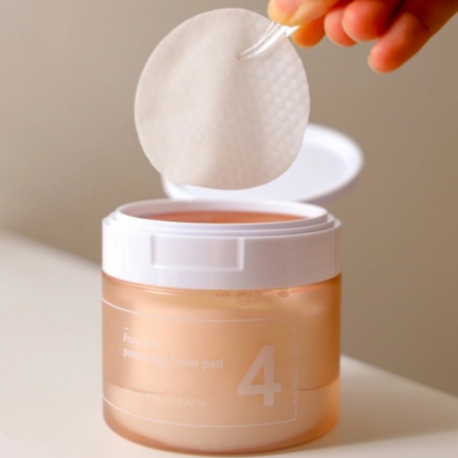 No4. Pore Zero Peeled Egg Toner Pad