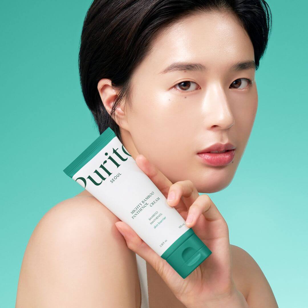 Crema facial Purito Mighty Bamboo Panthenol, diseñada para fortalecer la barrera cutánea y mejorar la elasticidad.
