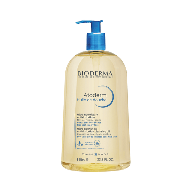 Atoderm Huile de Douche Bioderma limpia e hidrata la piel seca con sensación de suavidad.
