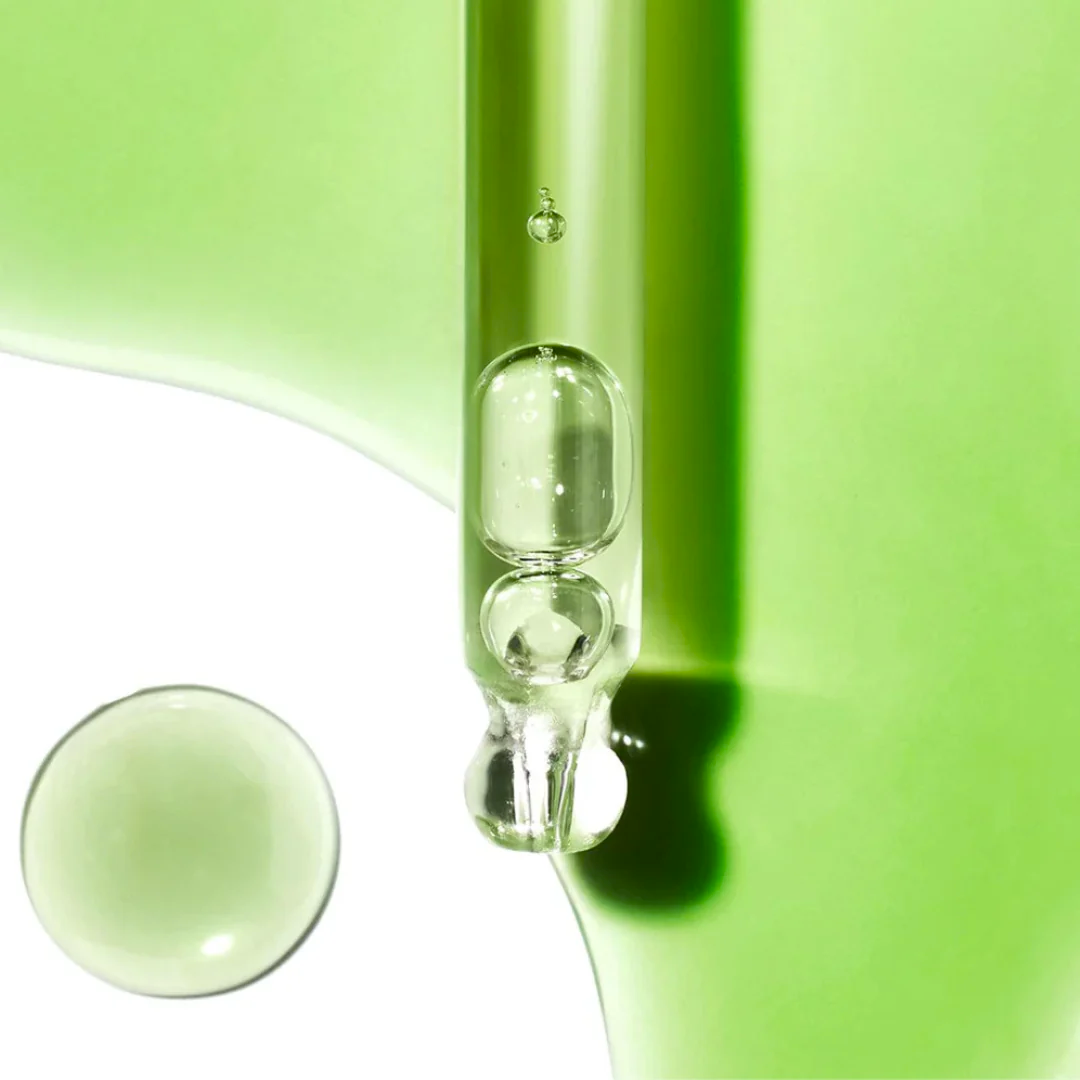 Sérum calmante ideal para piel sensible o con tendencia al acné.