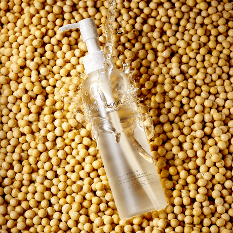 Mixsoon Bean Cleansing Oil, primer paso de la doble limpieza para remover maquillaje e impurezas.