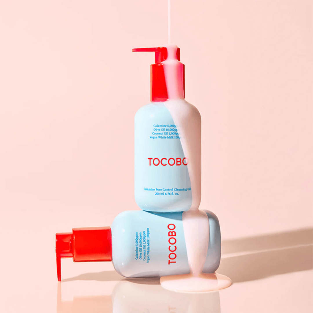 Tocobo Calamine Pore Control Cleansing Oil con ingredientes que hidratan y calman la piel sensible.
