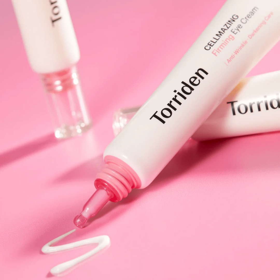 Torriden Cellmazing Eye Cream de textura ligera y sin residuo pegajoso.
