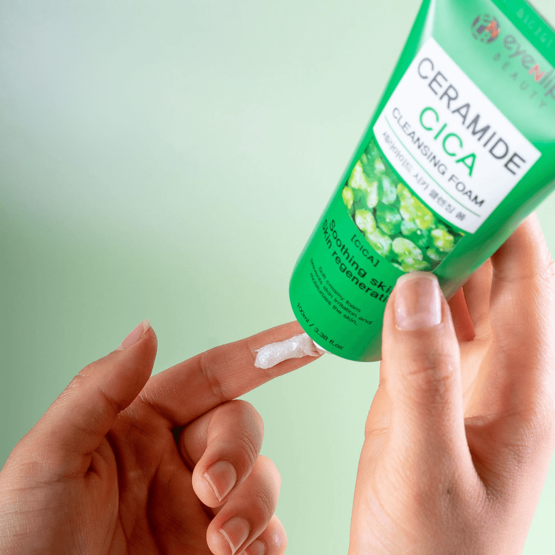 Ceramide Cica Calming Foam, ideal para piel sensible o enrojecida.
