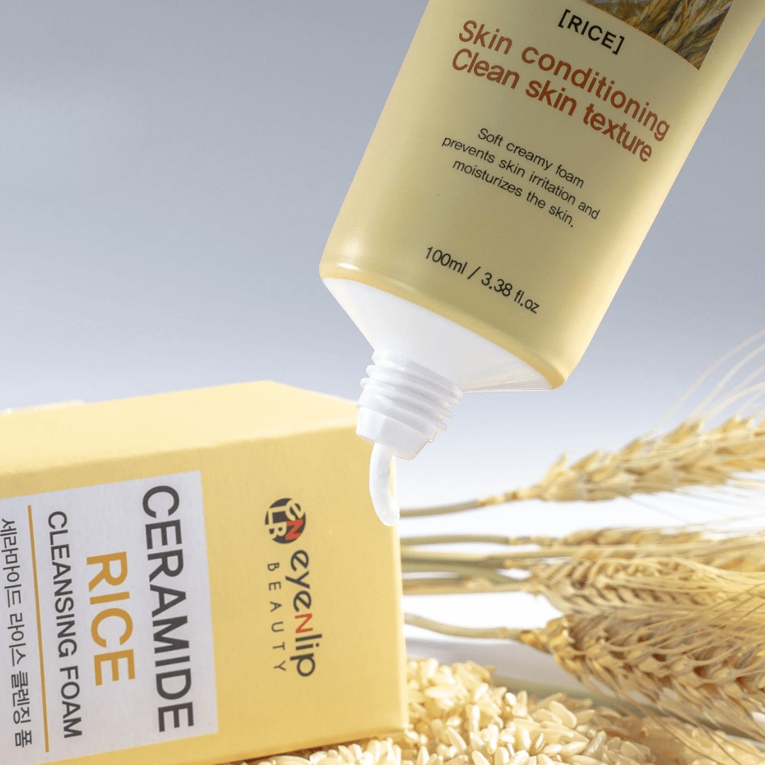 Eyenlip Ceramide Rice con extracto de arroz que ilumina y refuerza la barrera cutánea.