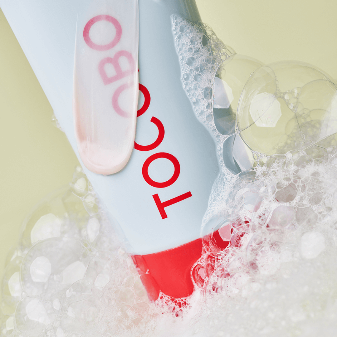 Tocobo Coconut Clay Foam, limpiador vegano con microespuma densa que purifica sin resecar la piel.