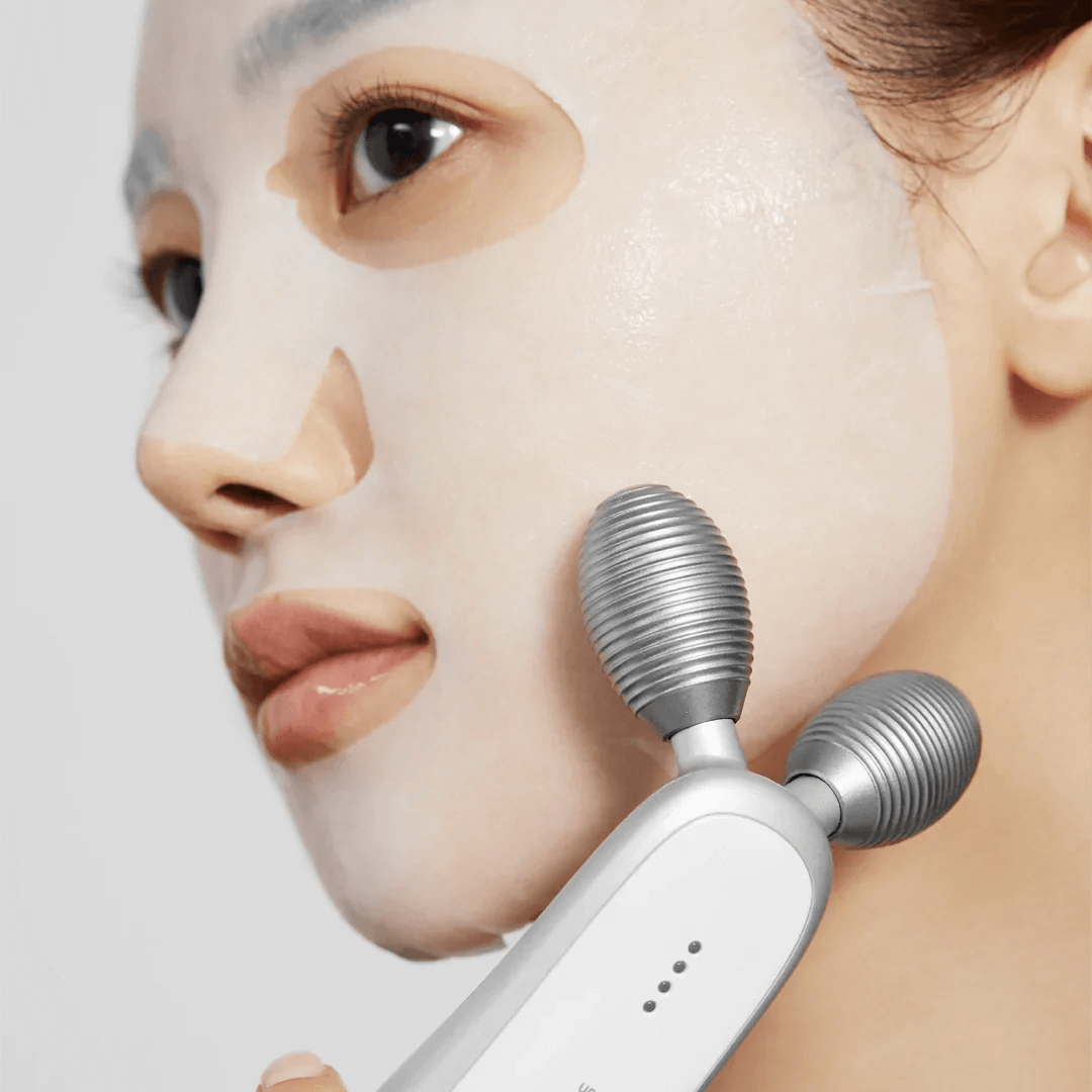 Medicube Deep Peptide Radiance Mask ayuda a iluminar la piel apagada y prevenir la hiperpigmentación.