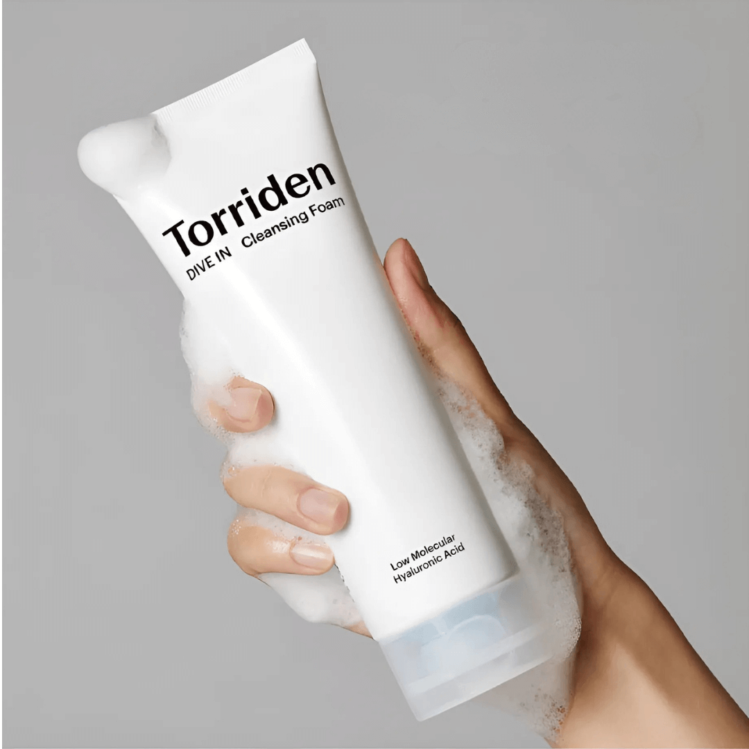 Torriden Dive In, limpiador facial que purifica, calma e hidrata sin resecar la piel.