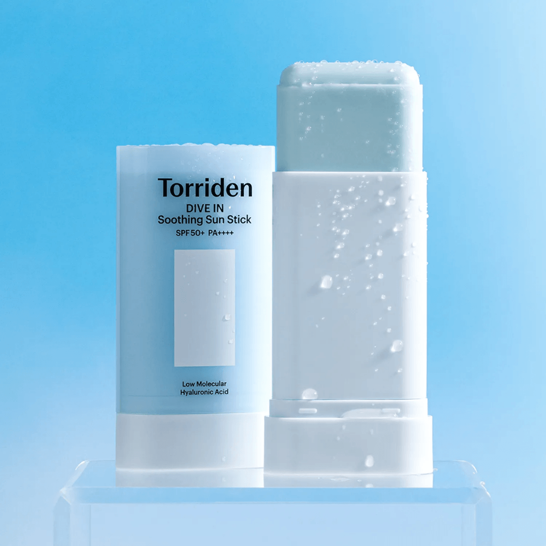 Dive In Soothing Sun Stick de Torriden con textura suave que se desliza fácilmente sin dejar sensación pegajosa.