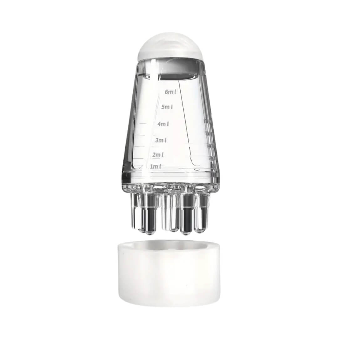 Dispositivo dosificador para el cabello, ideal para aplicar tratamientos de forma uniforme.