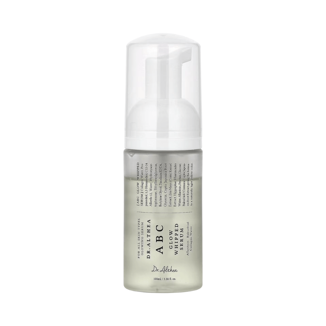 Sérum facial Dr. Althea ABC Glow Whipped Serum con textura batida que hidrata intensamente, ilumina la piel y ayuda a mejorar el tono para un acabado radiante.