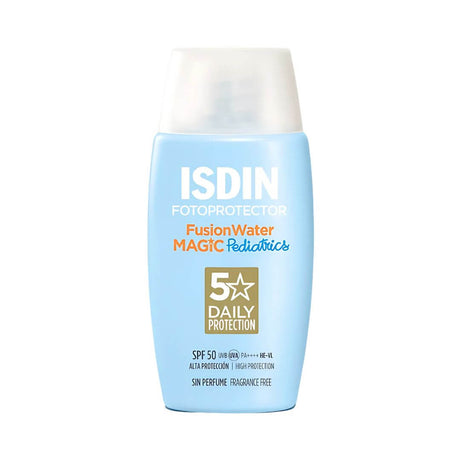 ISDIN Fotoprotector Fusion Water Pediatrics SPF50 con ácido hialurónico que hidrata y protege la piel infantil.
