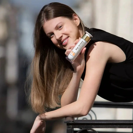 Fotoprotector facial Frezyderm Velvet Face SPF50 con efecto matificante.