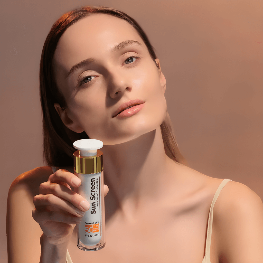 Fotoprotector Sun Screen Velvet Face SPF 50 Frezyderm mantiene la piel protegida sin sensación grasa.