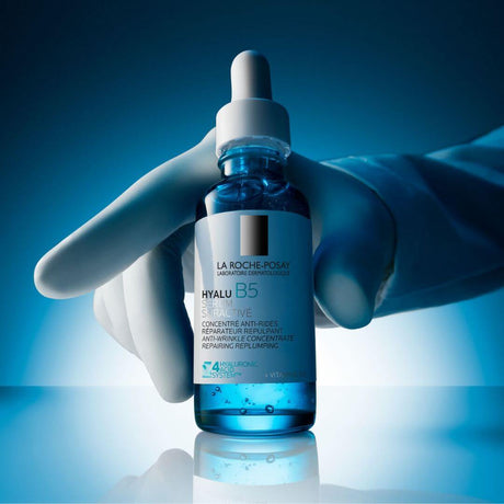 Hyalu B5 Serum La Roche-Posay mejora elasticidad y suaviza arrugas.