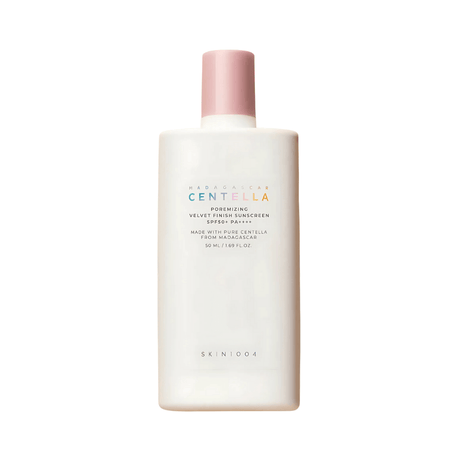 Protector solar Poremizing Velvet Finish con color que se adapta a tu color de piel de Skin1004.