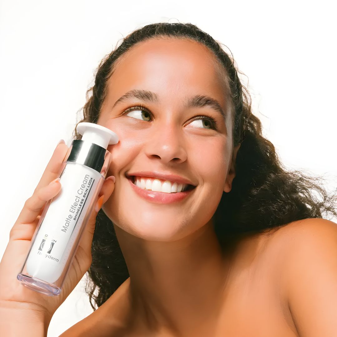 Matte Effect Cream Frezyderm hidrata sin dejar sensación grasa.