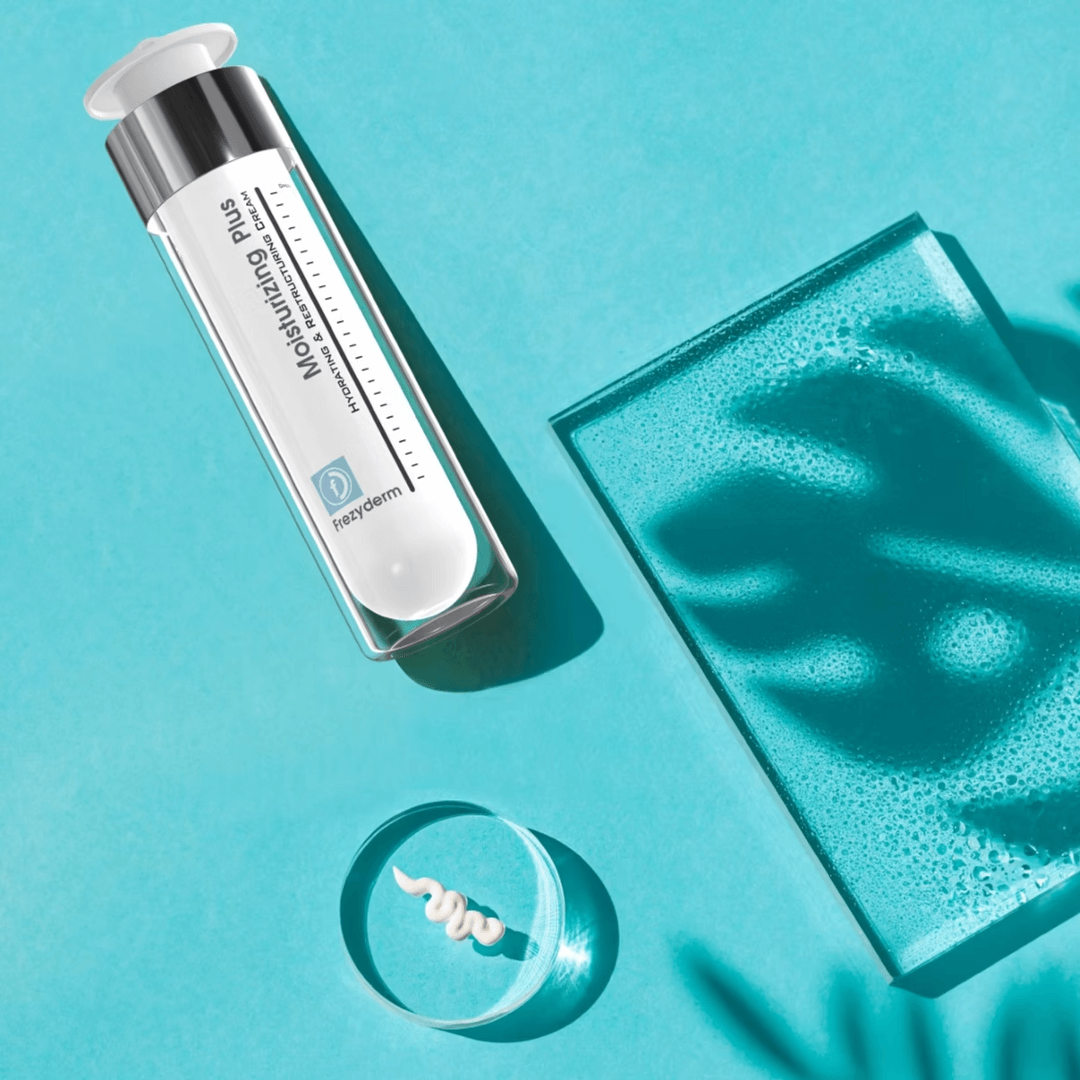 Moisturizing Plus Cream Frezyderm mantiene la piel flexible y equilibrada durante todo el día.