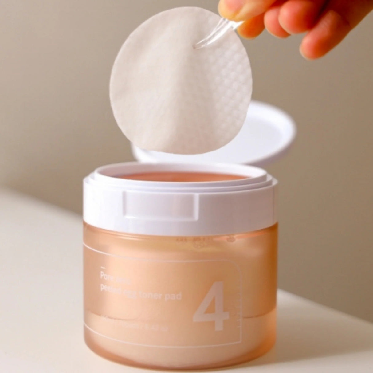 Pads Numbuzin No.4 con Anti Sebum P para controlar poros y exceso de sebo.