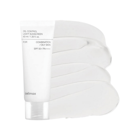 Oil Control Light Sunscreen con ingredientes hidratantes y calmantes.