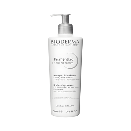 Pigmentbio Foaming Cream Bioderma exfolia suavemente y mejora la luminosidad del rostro.