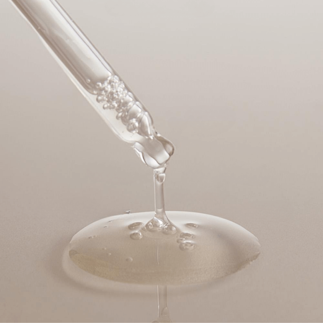 Rice Mucin Glow Serum con colágeno hidrolizado que reafirma la piel y mejora visiblemente su elasticidad.