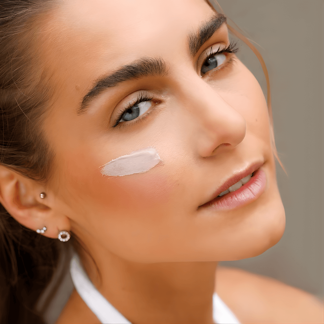 Sensibio AR BB Cream SPF 30 Bioderma hidrata y calma la piel sensible con efecto natural.