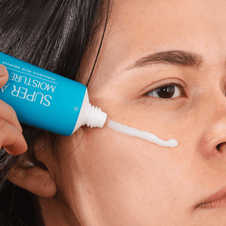 Super Aqua Moisture Cream de Eyenlip que deja la piel fresca, suave y luminosa.