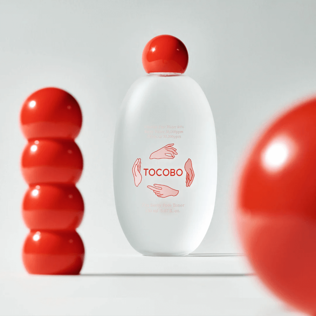 Tocobo Vita Berry Toner afina la textura y mejora la elasticidad con antioxidantes naturales.