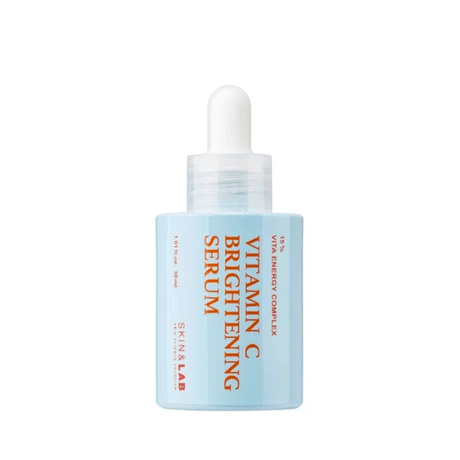 Vitamin C Brightening Serum de SKIN&LAB ilumina la piel y reduce manchas oscuras.