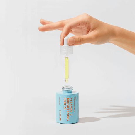 SKIN&LAB Vitamin C Brightening Serum hidrata y revitaliza la piel con vitamina C pura.