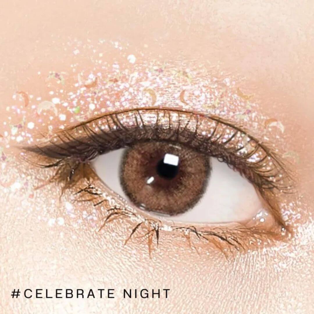 Holiday eye glitter