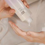 Black Rice Probiotics Barrier Essence de Haruharu para piel nutrida y fuerte.