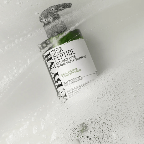 Cica Peptide Shampoo Some By Mi para prevenir la caída del cabello.