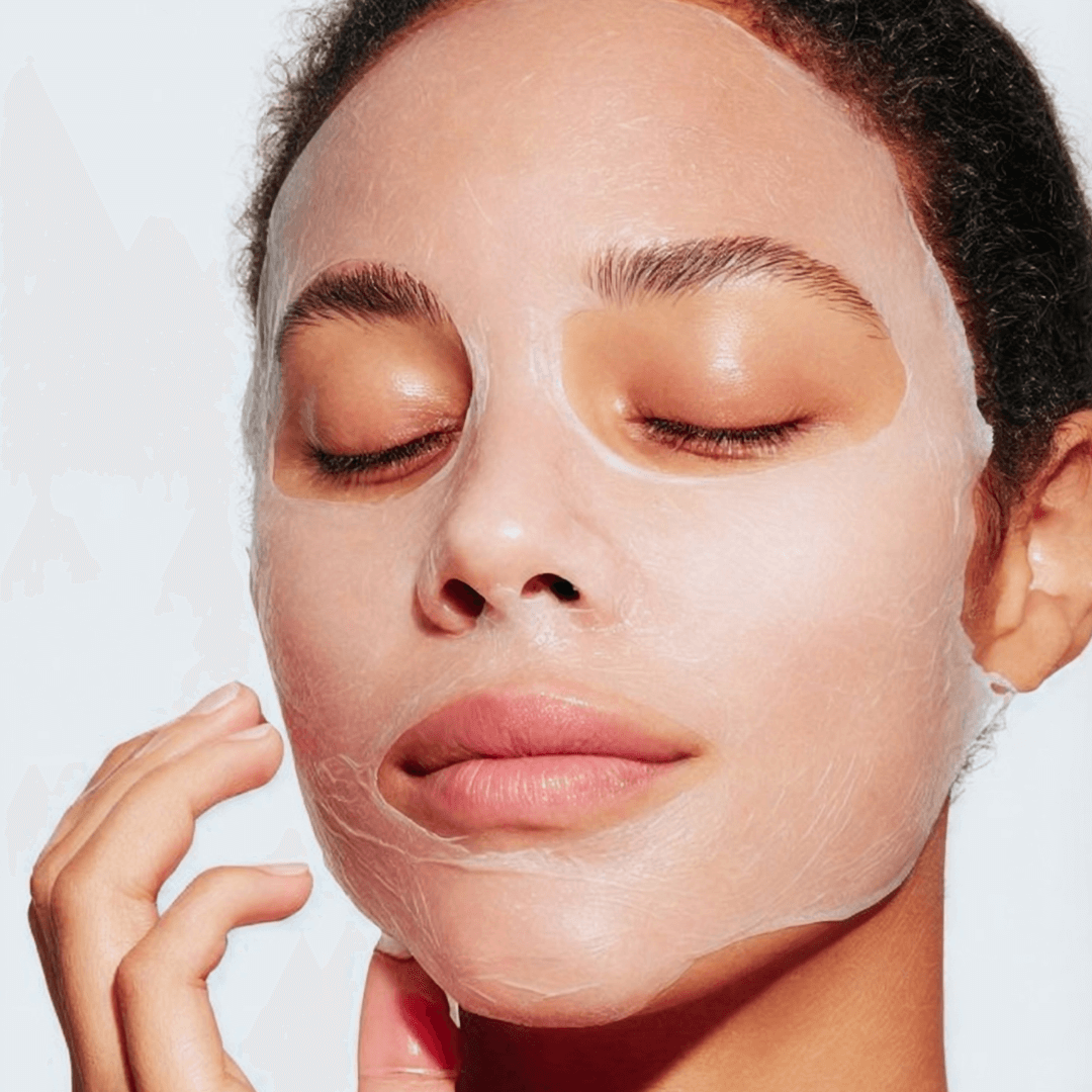 Tratamiento en mascarilla Essence Pack Plus para piel luminosa.