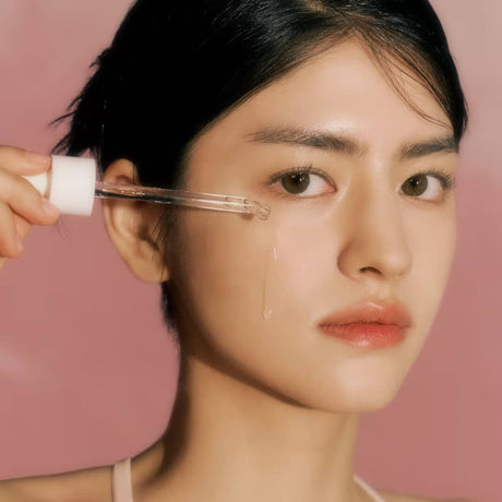 Madagascar Centella Poremizing Fresh Ampoule de SKIN1004, ideal para mejorar la textura y reducir la apariencia de poros.