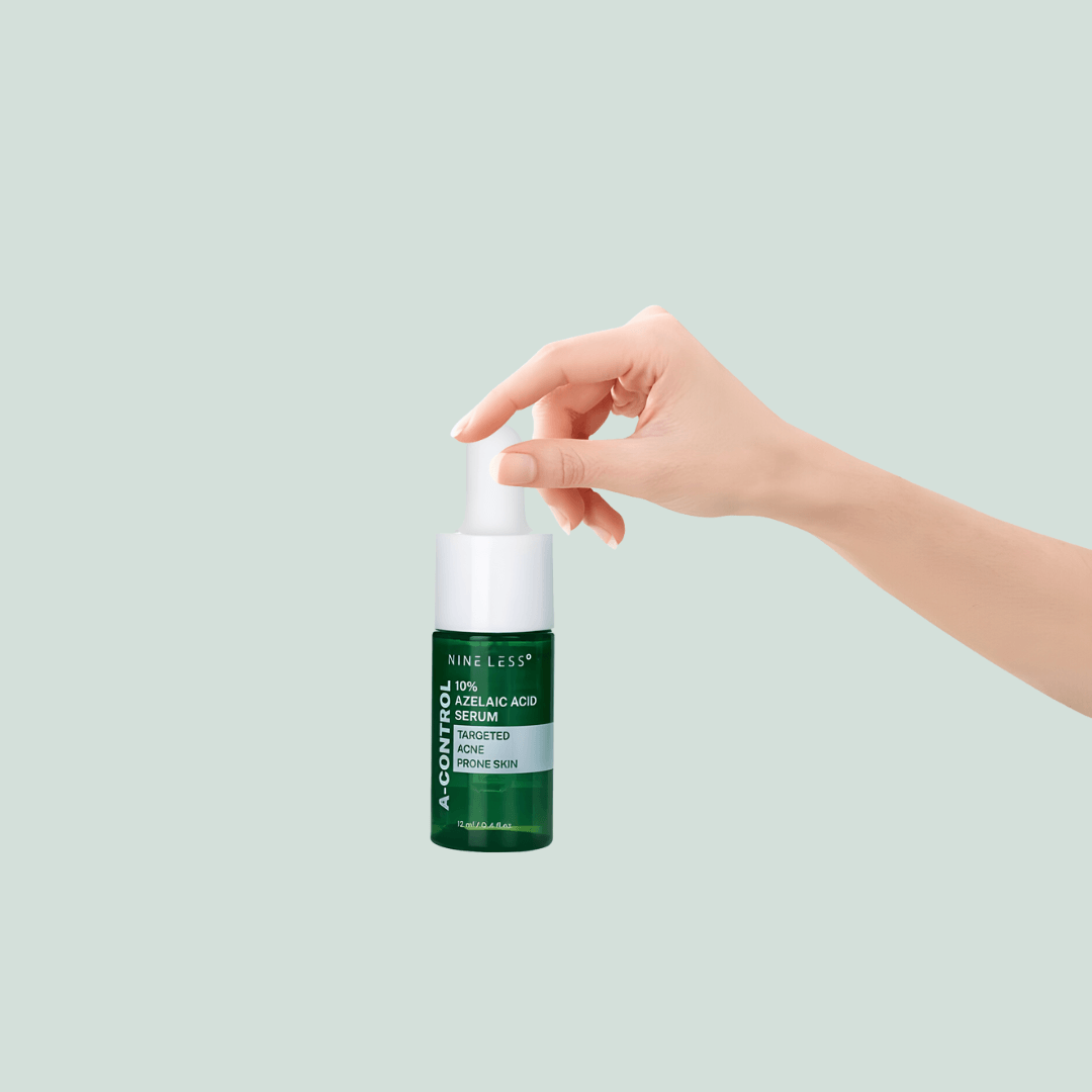 A-Control 10 Azelaic Acid Serum Nineless ayuda a reducir inflamación y marcas recientes de acné.