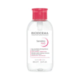Agua micelar Sensibio H2O Bioderma limpia y calma la piel sensible del rostro.
