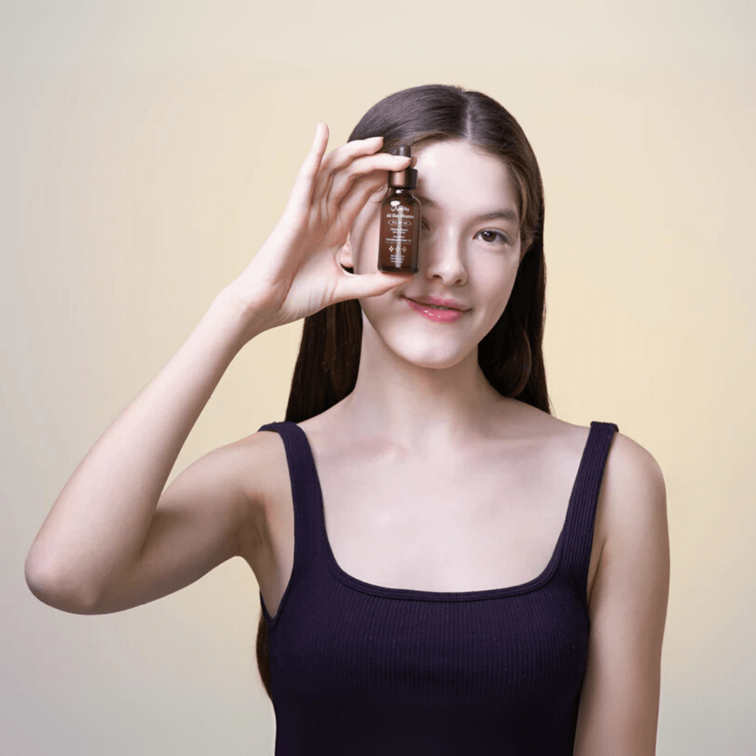 All Day Vitamin VC-IP 1.0 Firming Serum de Jumiso mejora firmeza y tono.
