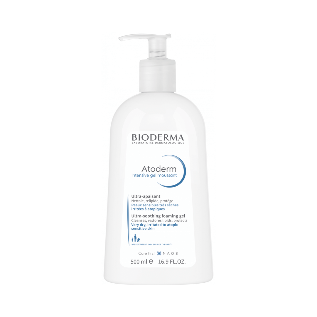 Atoderm Intensive Gel Moussant Bioderma hidrata mientras limpia sin resecar la piel sensible.