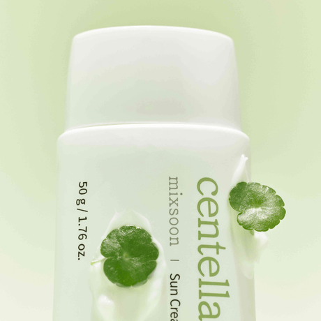 Protector solar Mixsoon Centella Sun Cream con textura suave y sin efecto grasoso.