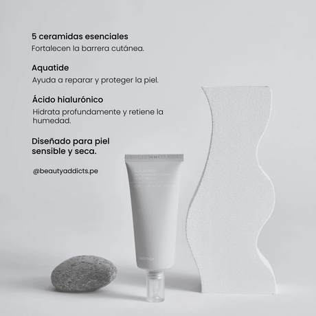 Textura ligera de la crema Celimax, con rápida absorción y acabado no graso.