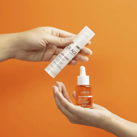 Rutina despigmentante Uriage con vitamina C, niacinamida y AHA que mejora la luminosidad y suavidad cutánea