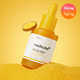Sérum Medicube con ácido kójico, cúrcuma y niacinamida que ayuda a reducir manchas, iluminar la piel y unificar el tono del rostro.