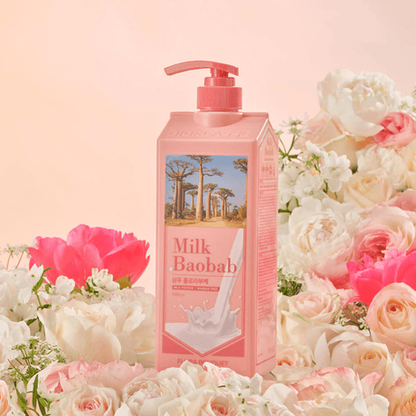 Limpieza capilar con aroma floral sofisticado que deja sensación fresca y cabello ligero.