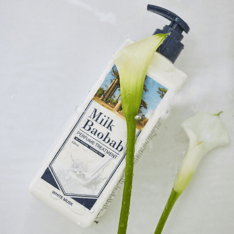 Acondicionador intensivo con extractos nutritivos que mejoran la suavidad y reducen el frizz.