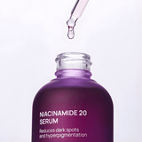 Niacinamide 20 Serum Jumiso controla el exceso de sebo y afina la textura de la piel.
